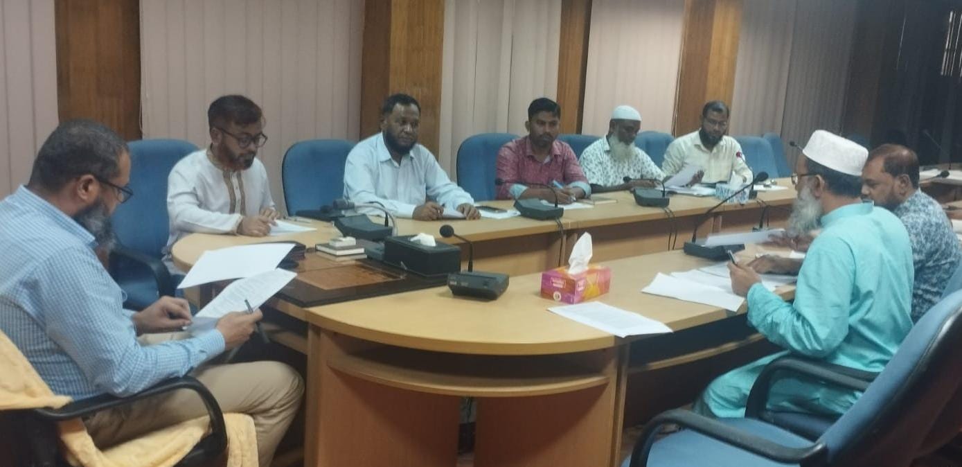 পবিপ্রবির ২০২৬-২৭ অর্থবছরের বাজেট পর্যালোচনা করলেন ভাইস চ্যান্সেলর