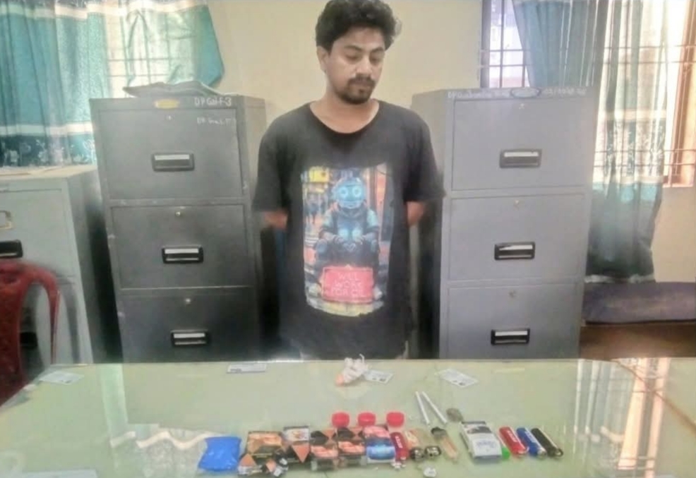 সুন্দরগঞ্জে ইয়াবা সহ যুবক আটক 