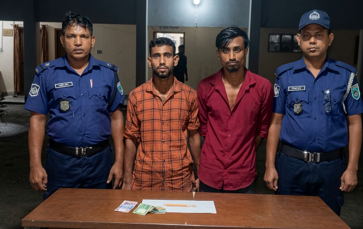 কাউনিয়ায় ১৫০ পিস ইয়াবাসহ দুই মাদক কারবারি গ্রেপ্তার