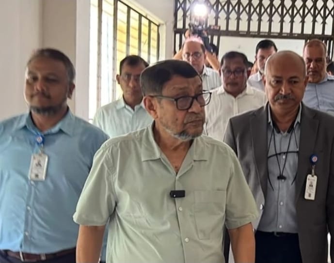 উপজেলা স্বাস্থ্য কমপ্লেক্স পরিদর্শনে আসেন  স্বাস্থ্যমন্ত্রী সরদার মোঃ সাখাওয়াত হোসেন