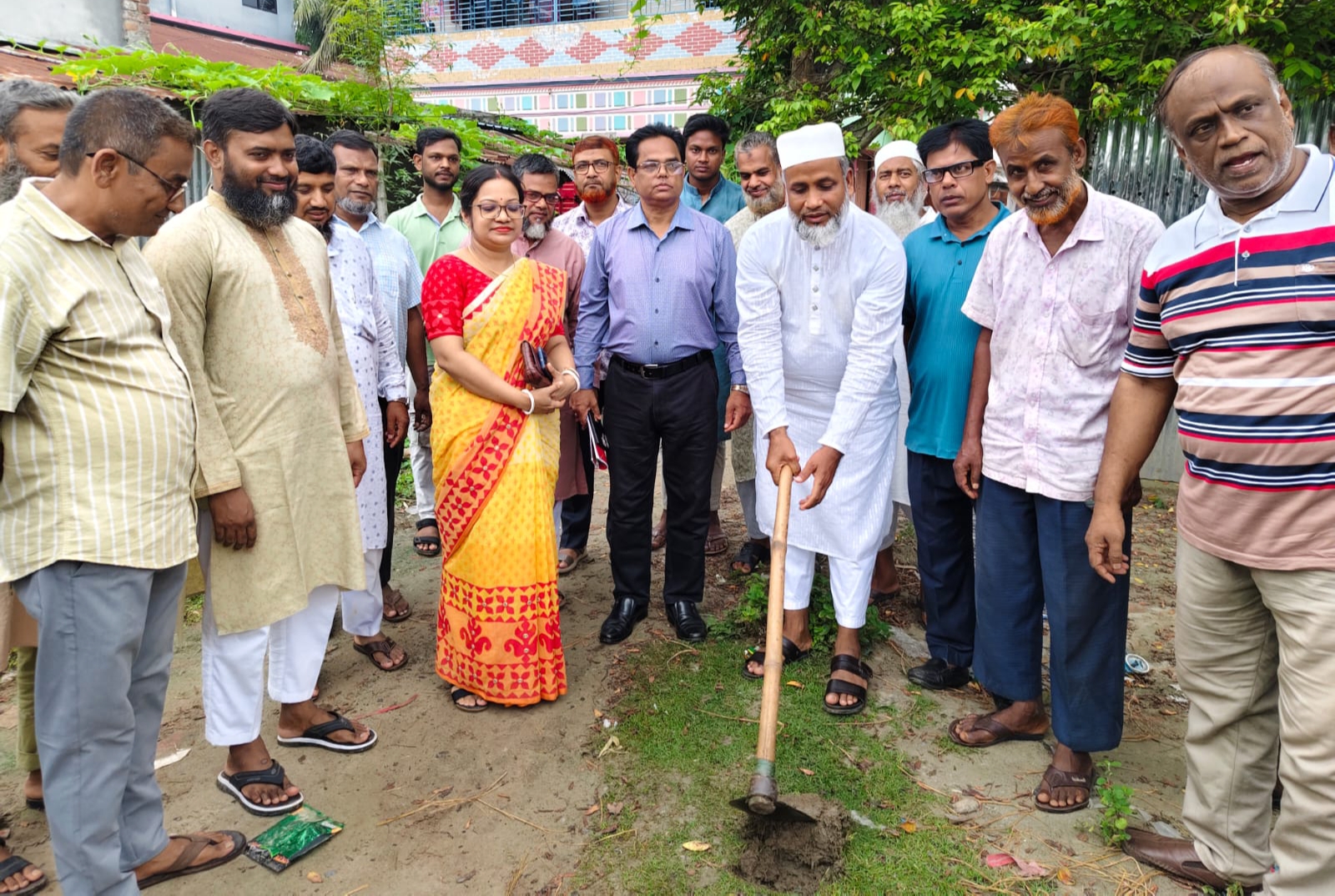 নাচোল পৌরসভার উন্নয়ন কাজের উদ্বোধন করলেন এমপি  মিজানুর রহমান