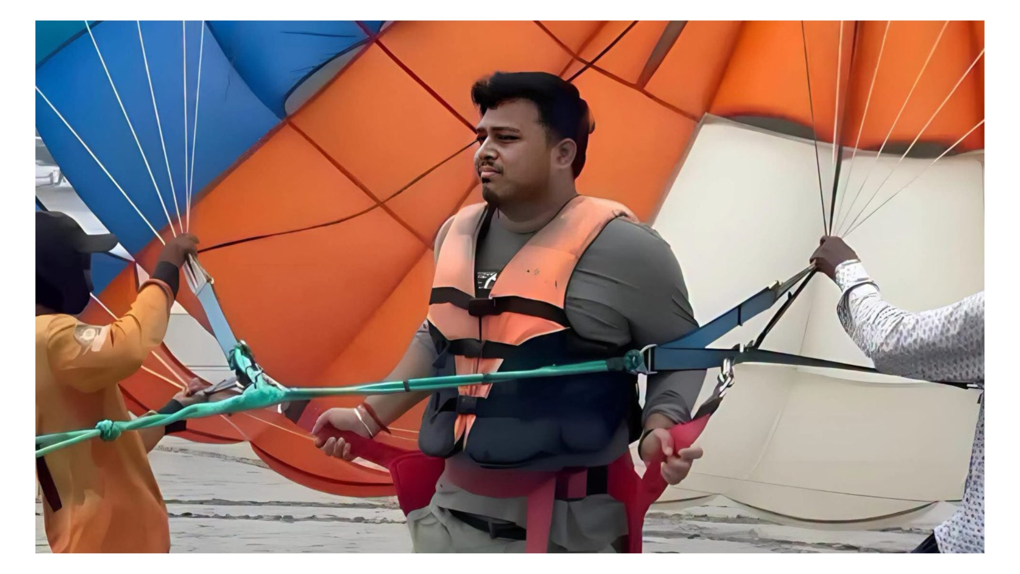 কক্সবাজারের প্যারা সেইলিং করতে গিয়ে মালিকের কর্তব্য অবহেলায় খুলনার যুবকের মৃত্যু