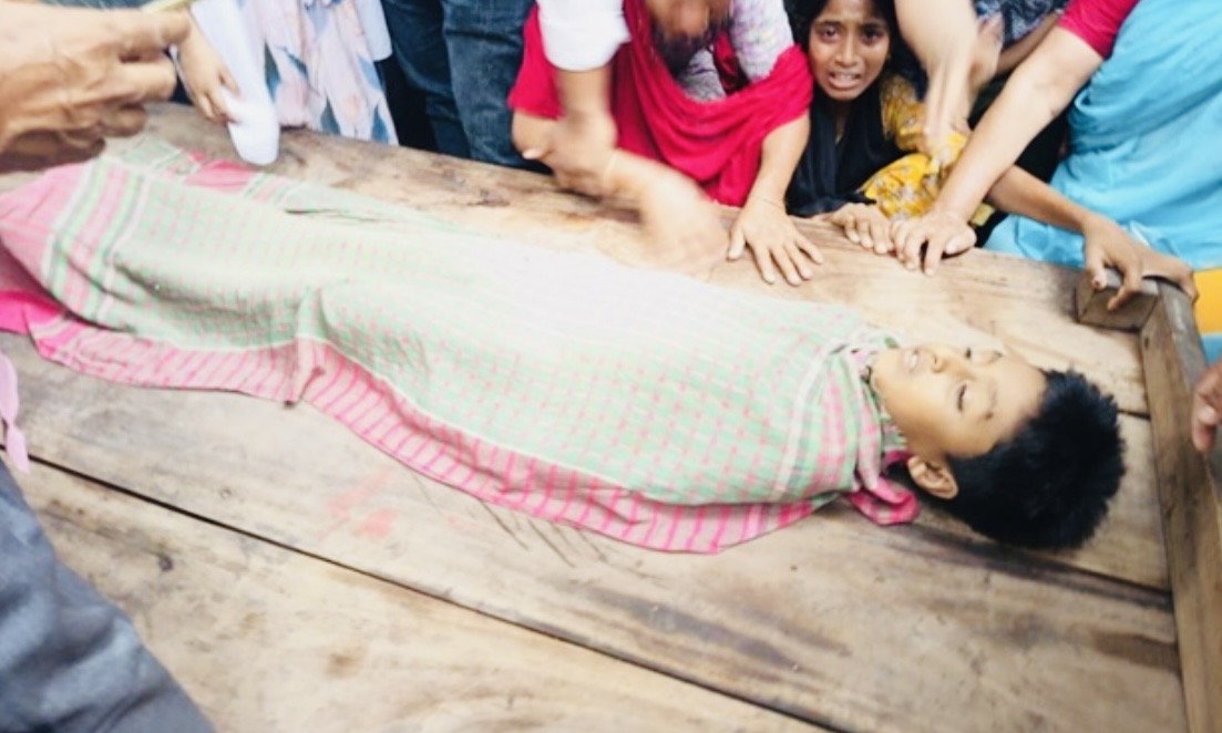 গাড়ির চাকায় পিষ্ট হয়ে প্রাণ গেল স্কুল শিক্ষার্থীর