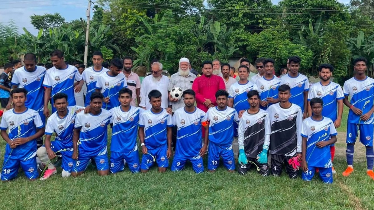 আত্রাইয়ে ১৫০ ফুটবলার নিয়ে মাঠে গড়ালো উপজেলা সুপার কাপ ফুটবল টুর্নামেন্ট