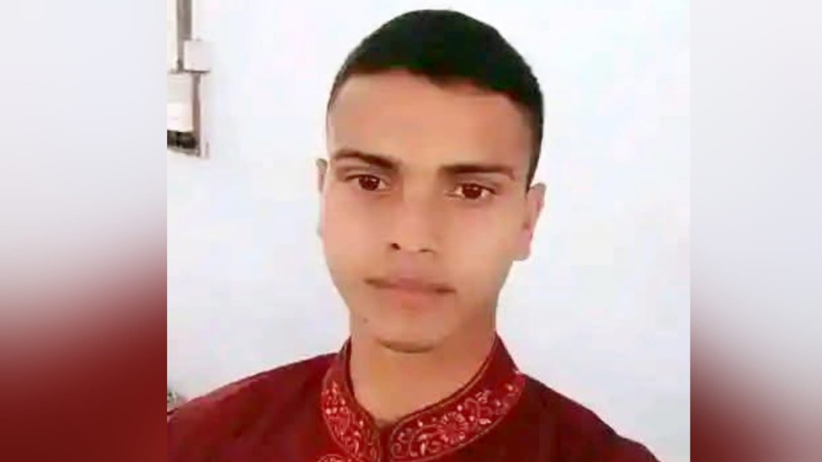 নওগাঁয় মোটরসাইকেল-সিএনজি সংঘর্ষে সেনাসদস্য নিহত