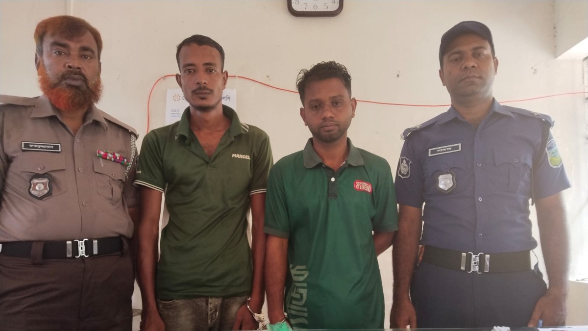৮০ পিস ইয়াবাসহ স্বেচ্ছাসেবক দল নেতাসহ আটক ২
