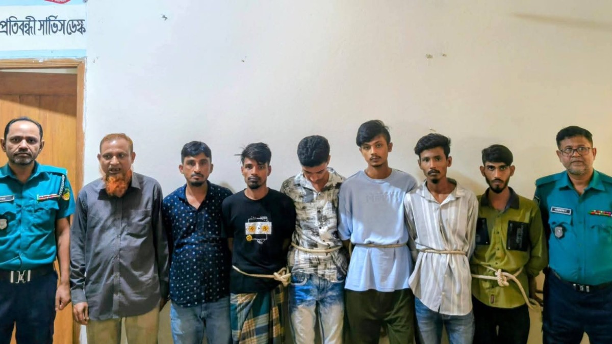টঙ্গী পশ্চিম থানার অভিযানে ৬ ছিনতাইকারী ও ৭ মাদকসেবী গ্রেফতার