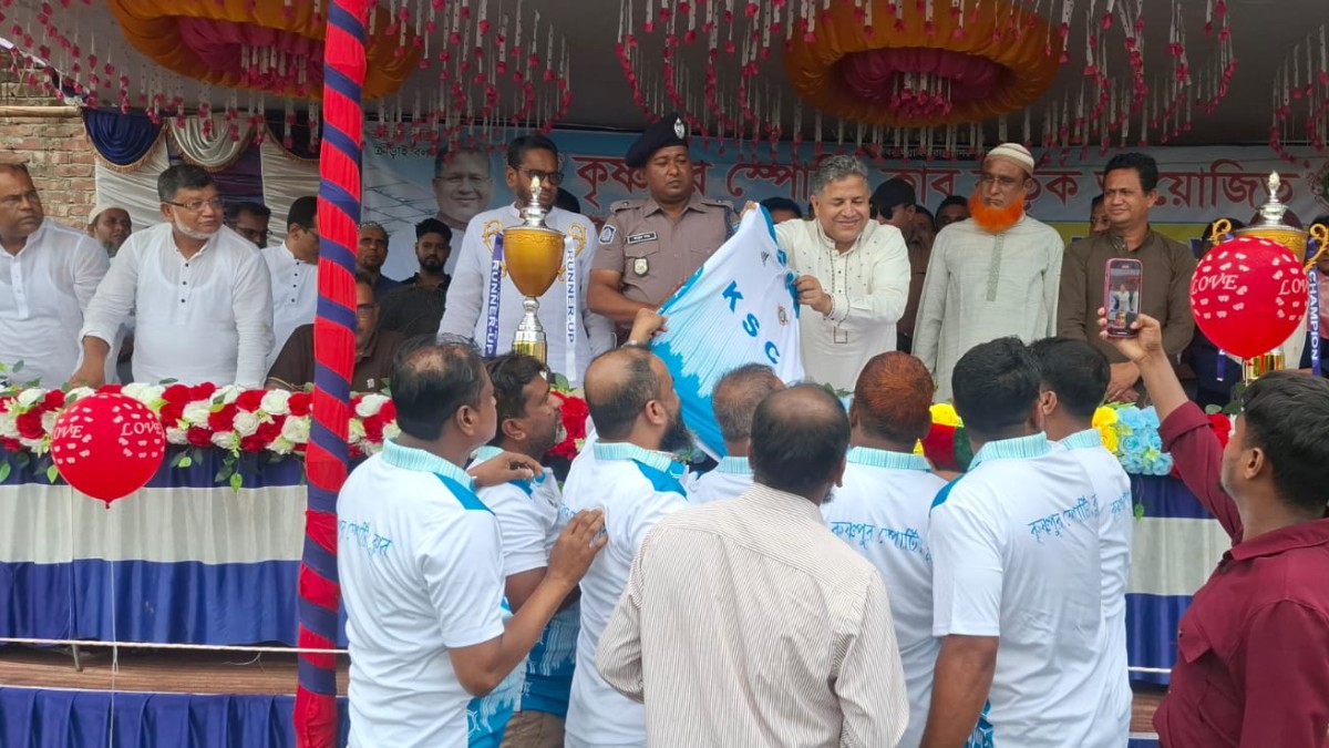 সদরপুরে ফুটবল খেলা উদ্বোধন করলেন এম পি শহিদুল ইসলাম বাবুল 