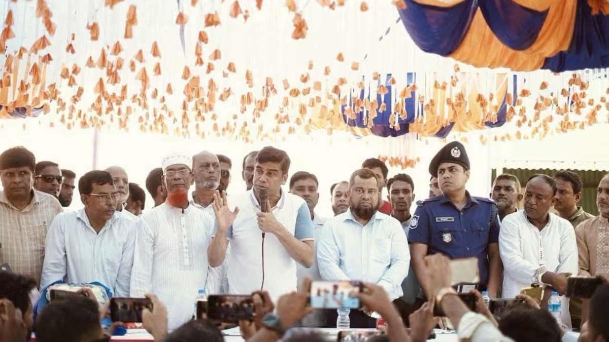 গাইবান্ধায় নদীভাঙন এলাকা পরিদর্শন করলেন পানিসম্পদ প্রতিমন্ত্রী ফরহাদ হোসেন আজাদ