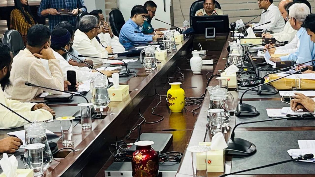 অ্যাম্বুলেন্স সেবার মানোন্নয়নে ৬ দফা দাবি, আলোচনা সভা অনুষ্ঠিত