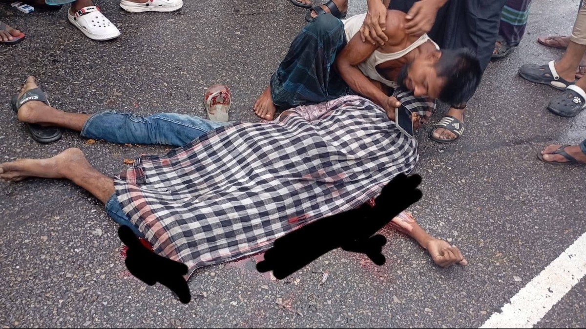 নোয়াখালীর সোনাইমুড়ীতে বালুবাহী ট্রাকের ধাক্কায় মোটরসাইকেল আরোহী কিশোরের মৃত্যু