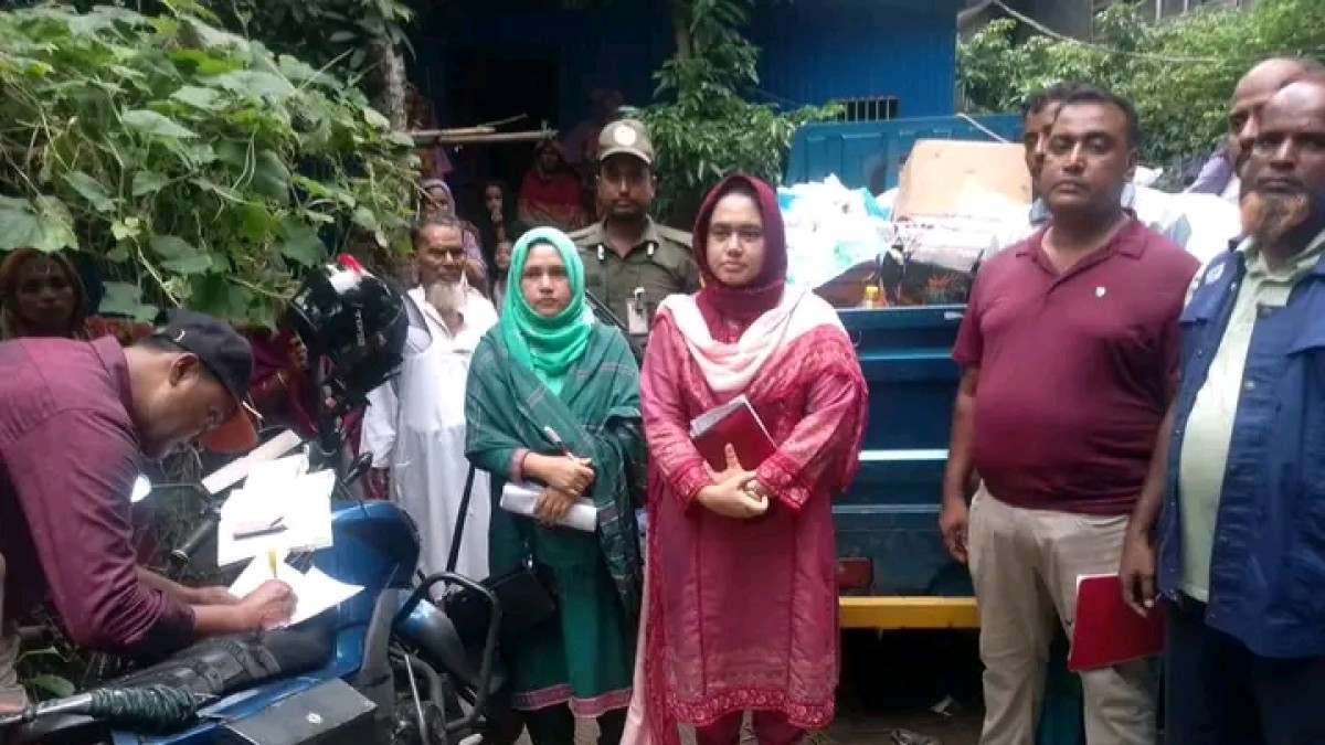 শরীয়তপুর জেলা প্রশাসনের উদ্যোগে নকল পণ্য ও অনুমোদনহীন চিকিৎসাও অনিরাপদ খাদ্যের বিরুদ্ধেৎ শরীয়তপুরে মোবাইল কোট 
