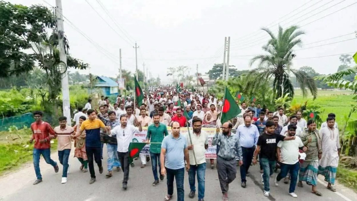 শরীয়তপুর সদর কোটাপাড়া এলাকায় নিষিদ্ধ ছাত্রলীগের মিছিল