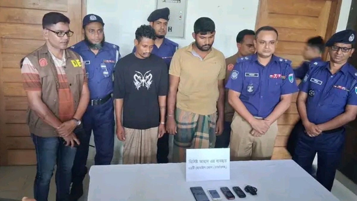 বাগেরহাটে একই পরিবারের তিনজনকে হত্যা: রহস্য উদ্ঘাটন, গ্রেপ্তার ৩