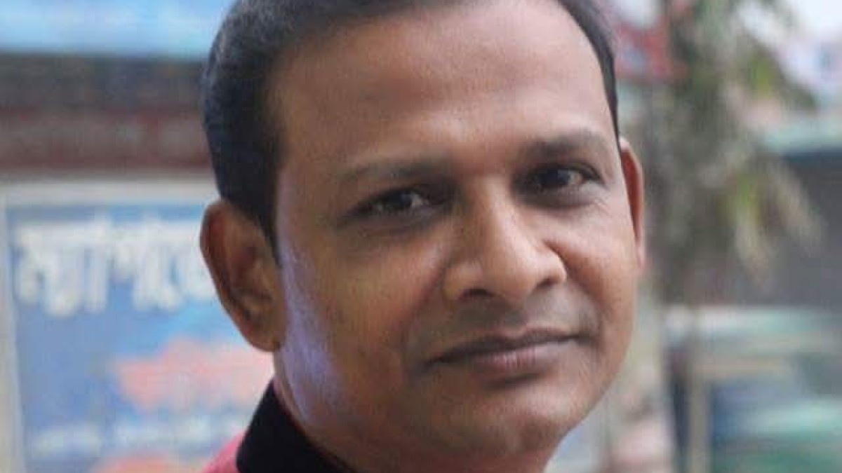 দুই বছর পর বাড়িতে গিয়ে জেলা যুবলীগের সভাপতি গ্রেপ্তার