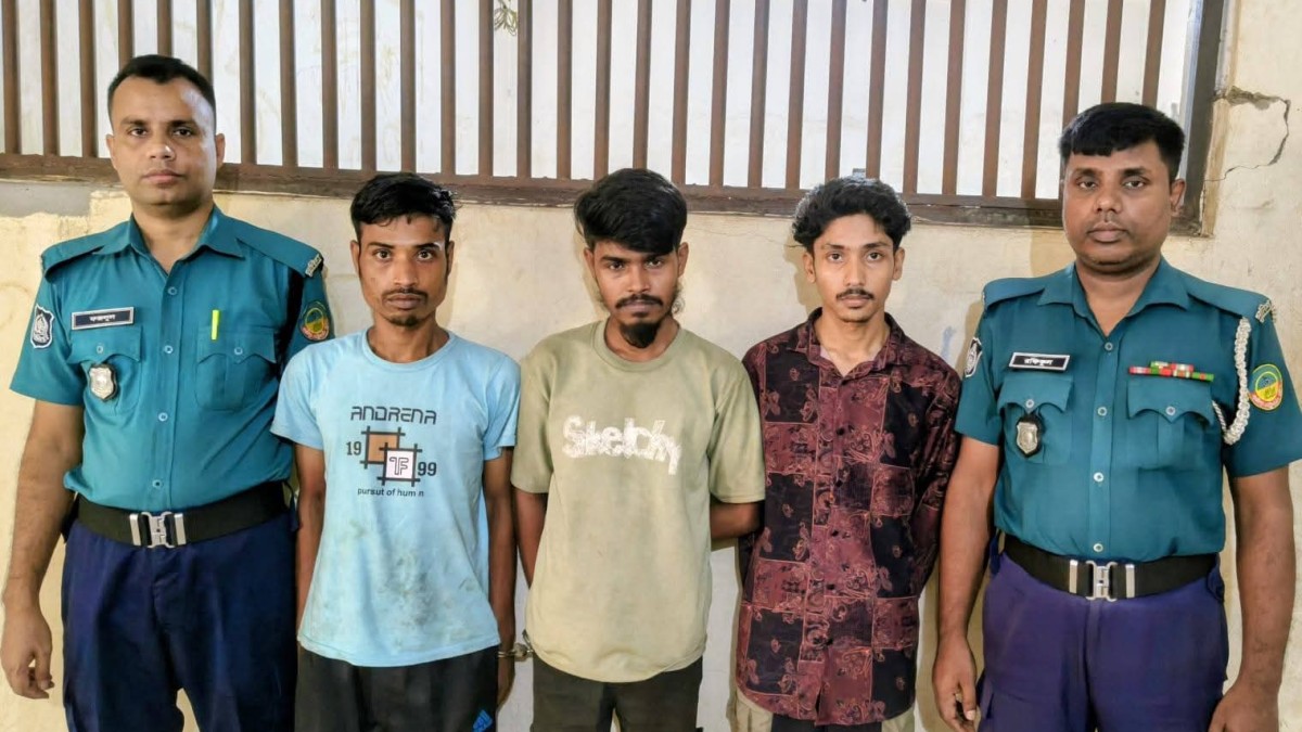 টঙ্গী পশ্চিম থানার অভিযানে রাজনৈতিক মামলার আসামিসহ ৬ জন গ্রেফতার