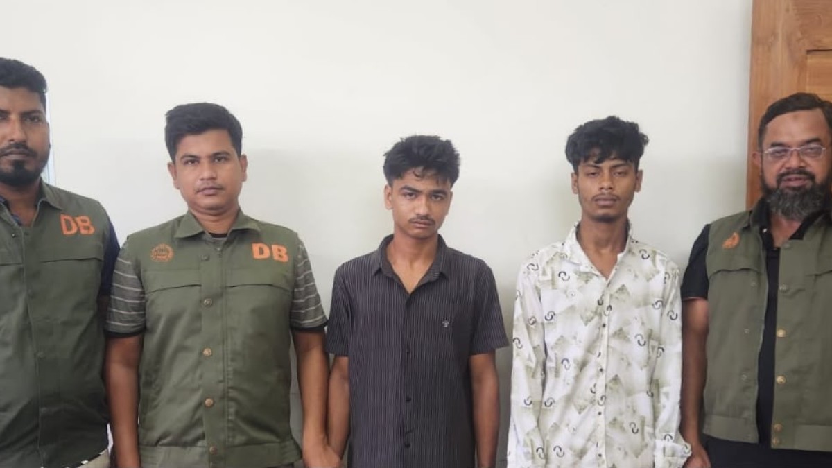 রূপসায় গুলি করে হত্যাচেষ্টার দুই আসামি গ্রেপ্তার