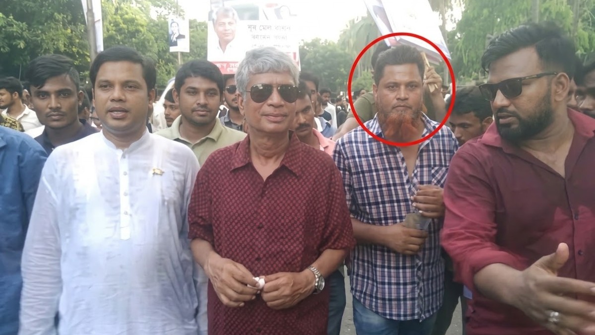 যাত্রাবাড়ীতে নিষিদ্ধ যুবলীগ নেতা ‘পেটকাটা শামীম’ গ্রেপ্তার ৫ আগস্টের সহিংসতা ও একাধিক মামলার আসামি; এলাকায় স্বস্তি