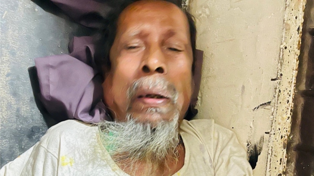 মেহেন্দিগঞ্জে জমি লিখে না দেওয়ায় ৮০ বছরের বৃদ্ধকে পিটিয়ে আহত
