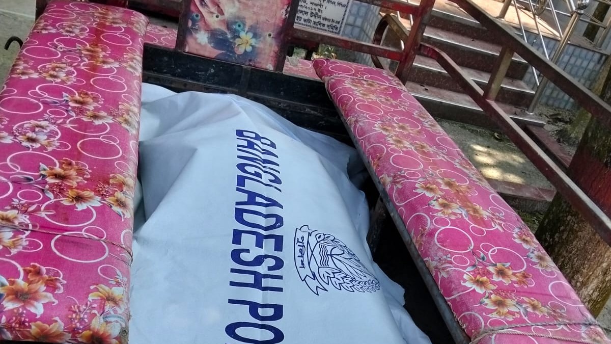 বদলগাছীতে নিজ কক্ষে মিলল কিশোরের ঝুলন্ত লাশ