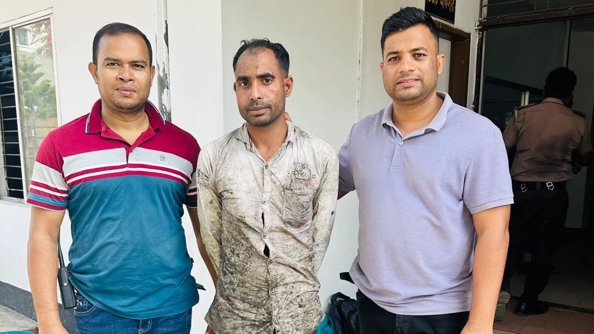 ১০ বছরে ২০ লাখ টাকা আত্মসাতের অভিযোগ, স্ত্রীকে হত্যার দায়ে আটক প্রবাসী স্বামী