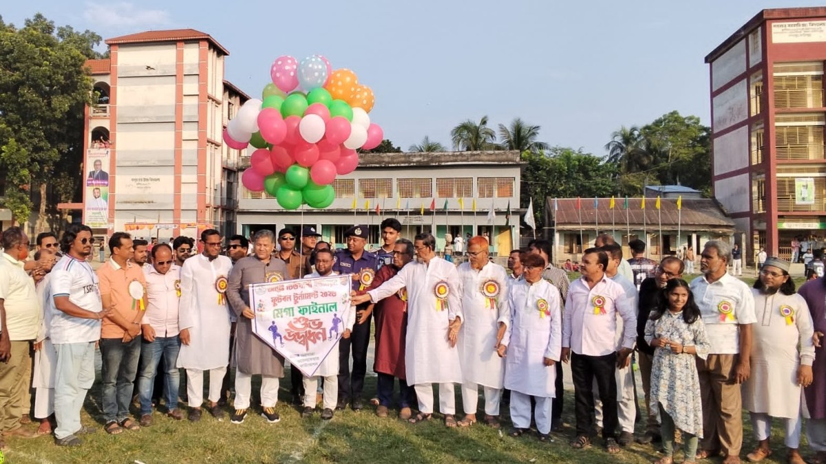 সদরপুরে ফুটবল টুর্নামেন্টের ফাইনালে ঠাকুরডাঙ্গী যুব সংঘের জয়