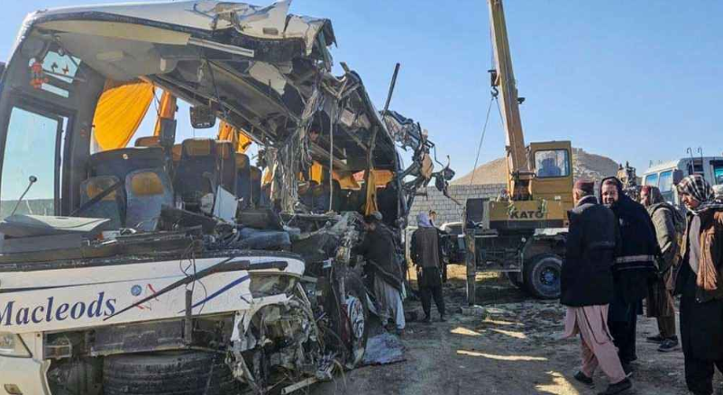 আফগানিস্তানে বাস-ট্রাক-মোটরসাইকেল সংঘর্ষে নিহত ৭১