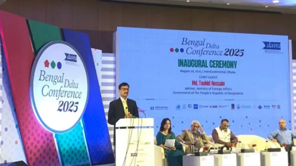 পুরোনো রাজনৈতিক ব্যবস্থায় ফিরতে চাই না: পররাষ্ট্র উপদেষ্টা