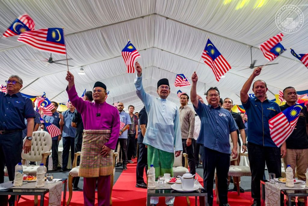 ৬৮ তম স্বাধীনতা উদযাপনে নানা আয়োজনে মেতে উঠেছে মালয়েশিয়ার নাগরিকরা।