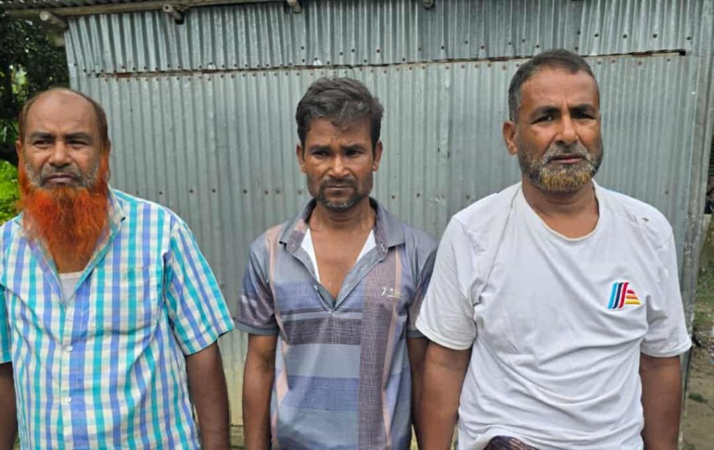 রাজশাহীর দুর্গাপুরে আলোচিত ওয়াজেদ হত্যা মামলার ৩ আসামি গ্রেফতার