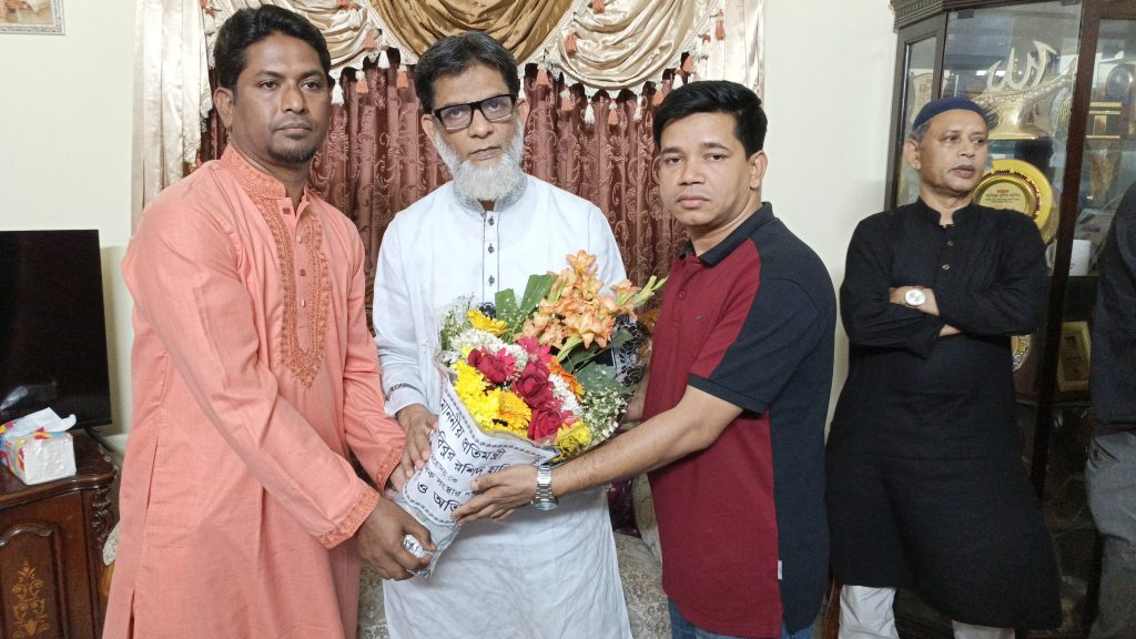 সড়ক পরিবহণ ও সেতু প্রতিমন্ত্রী মহোদয়কে জেএসএস’র পক্ষ থেকে ফুলেল শুভেচ্ছা।