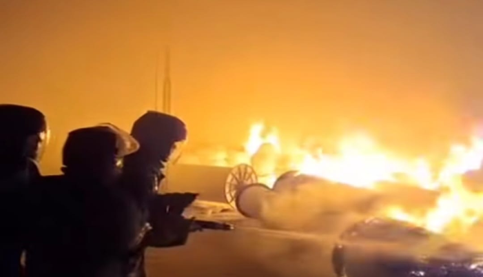 নরসিংদীর মাধবদীতে সফিক সাইজিং মিলসে আগুন, নিয়ন্ত্রণে ফায়ার সার্ভিসের দুটি ইউনিট