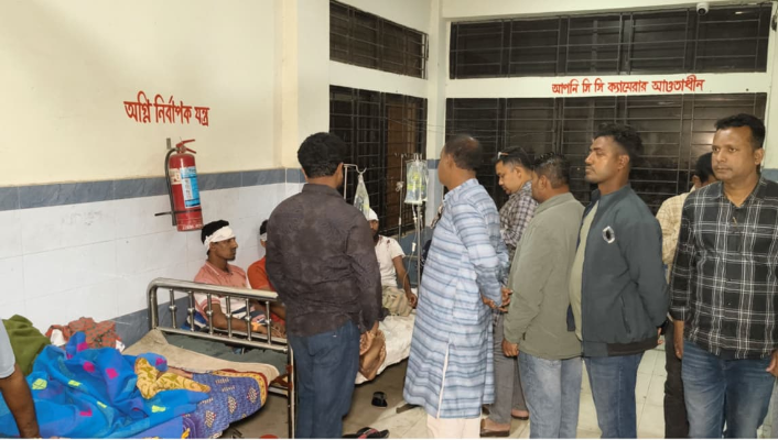 ঝিনাইদহের শৈলকূপায় আধিপত্য বিস্তার নিয়ে বিএনপির দু’পক্ষের সংঘর্ষে ২৫ জন আহত, বাড়িঘর ভাংচুর