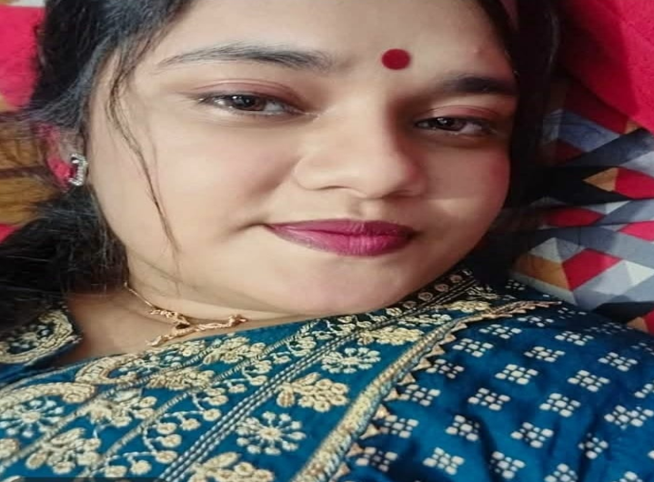 প্রভাষকের স্ত্রীর লাশ উদ্ধার, জিজ্ঞাসাবাদে স্বামী