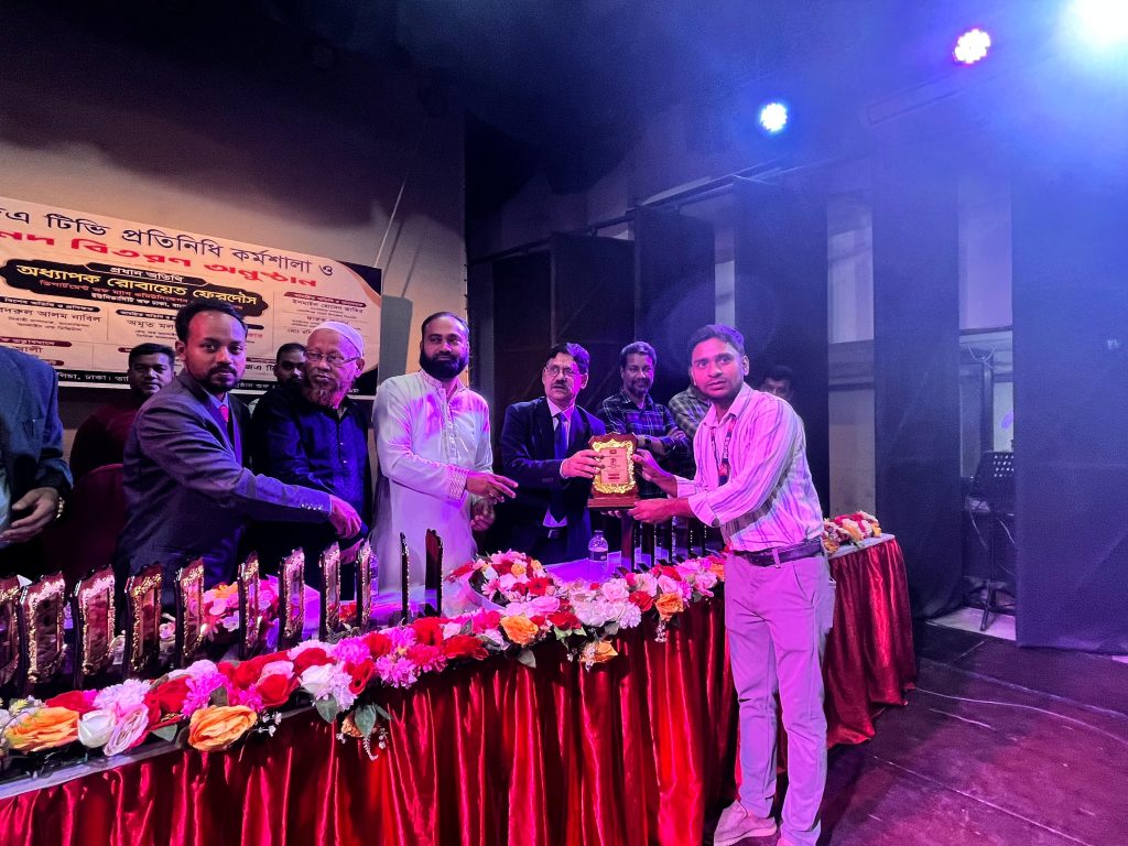 বস্তুনিষ্ঠ রিপোর্টিংয়ে বিশেষ অবদানের স্বীকৃতি পেলেন রিপোর্টার সাইদুল ইসলাম