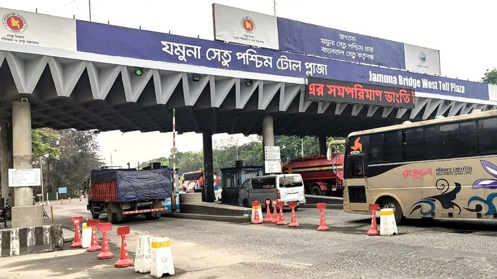 সিরাজগঞ্জ ঈদ-পরবর্তী যাত্রায় ব্যস্ত যমুনা সেতু, একদিনে পারাপার ৩৫ হাজার ৩৯২ যানবাহন