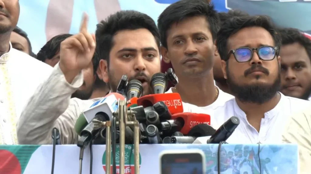 স্বরাষ্ট্রমন্ত্রী নিজ জেলায় মাদক বন্ধ করতে পারে না, সারাদেশে কীভাবে করবে?